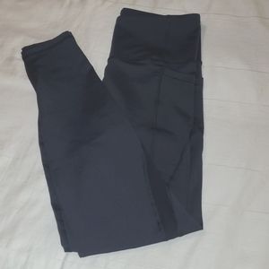 Old Navy compression leggings